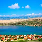 In Pag With Sea View, Terrace, Air Conditioning, Wifi *