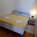 In Pag With Sea View, Terrace, Air Conditioning, Wifi