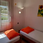In Pag With Sea View, Terrace, Air Conditioning, Wifi Appartement *