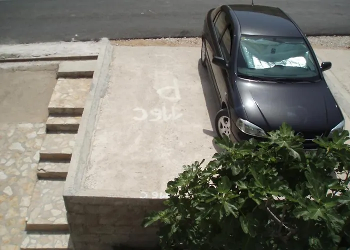 In Pag With Sea View, Terrace, Air Conditioning, Wifi *