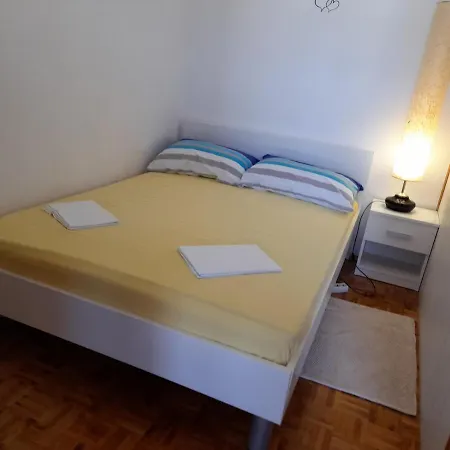In Pag With Sea View, Terrace, Air Conditioning, Wifi
