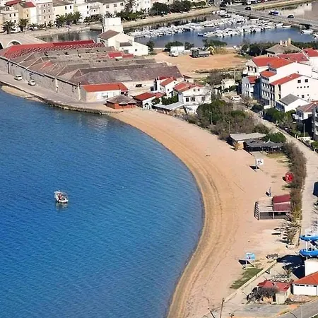 In Pag With Sea View, Terrace, Air Conditioning, Wifi Apartmán